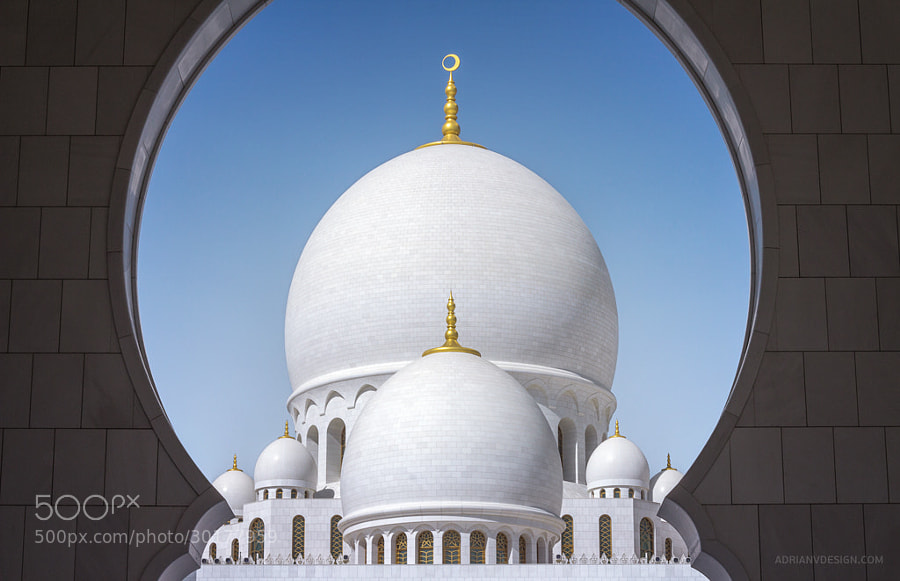 Sheikh Zayed Grand Mosque by Adrian Vörös on 500px.com