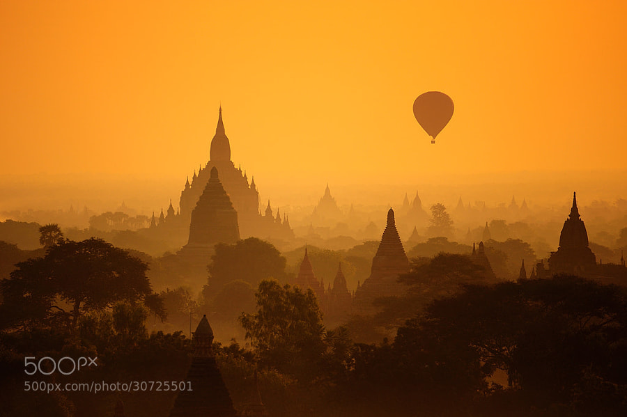 One day in Bagan by Puchong Pannoi on 500px.com