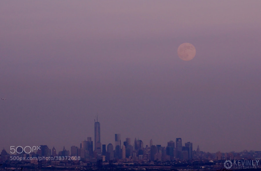 Supermoon over Manhattan by Kevin Ly on 500px.com