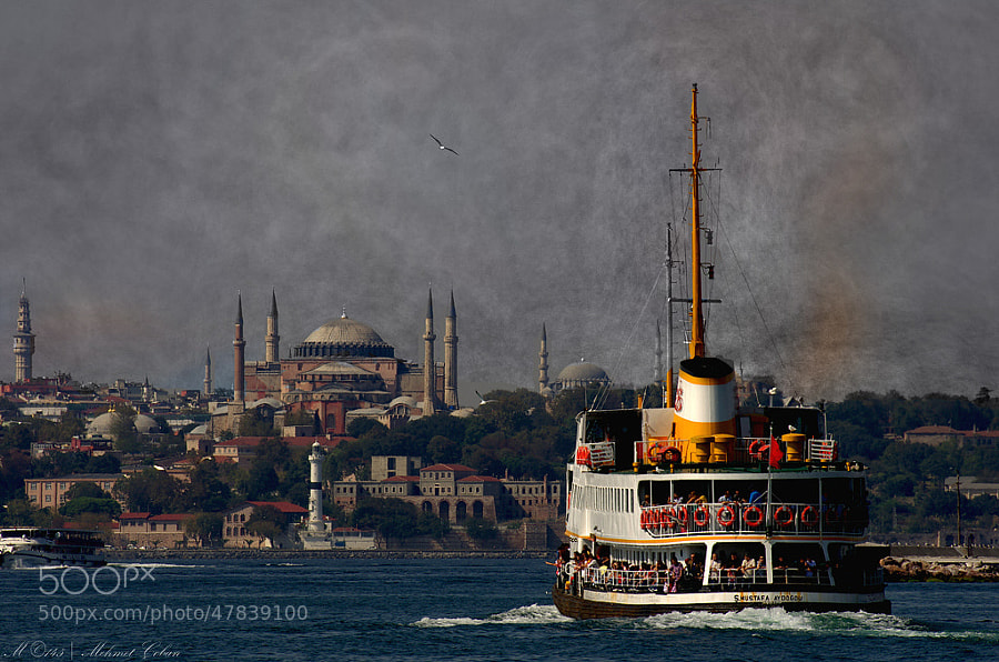Istanbul image by Mehmet Çoban on 500px.com" border="0" style="margin: 0 0 5px 0;