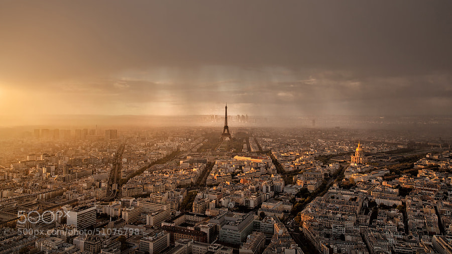 Paris • Sunset and Rain by Thomas Fliegner on 500px.com