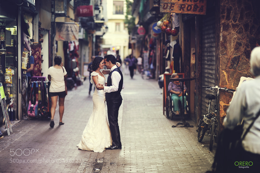 Photograph Street Dancing Wedding by Manuel Orero on 500px