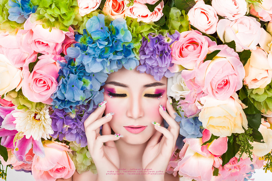 Photograph Joy : floral fashion by PrameComix PloyStudio on 500px