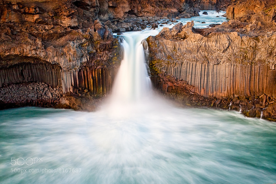 Flow: The Beautiful Fjords, Fosses, and Waterfalls of Iceland by Photographer Jens Klettenheimer