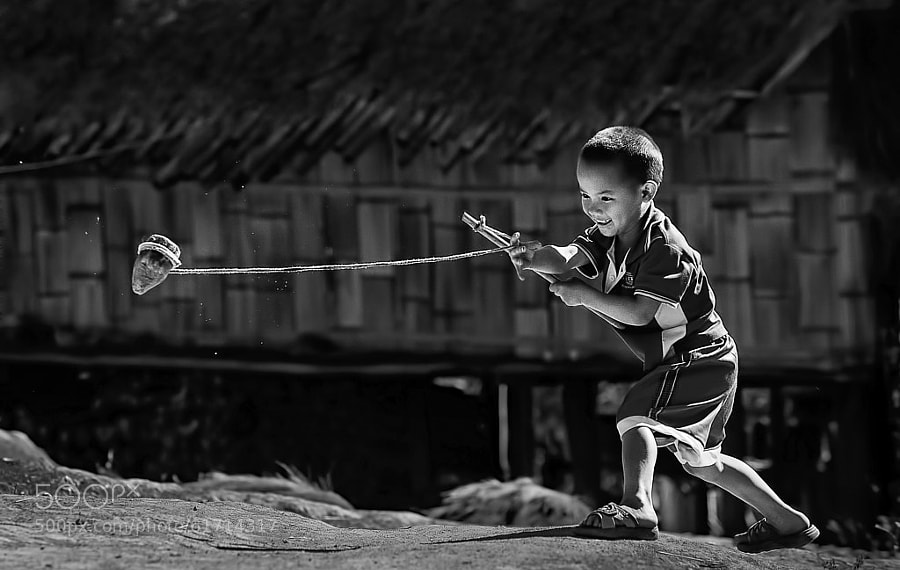 Photograph Spin Top Champion by Vichaya Pop on 500px
